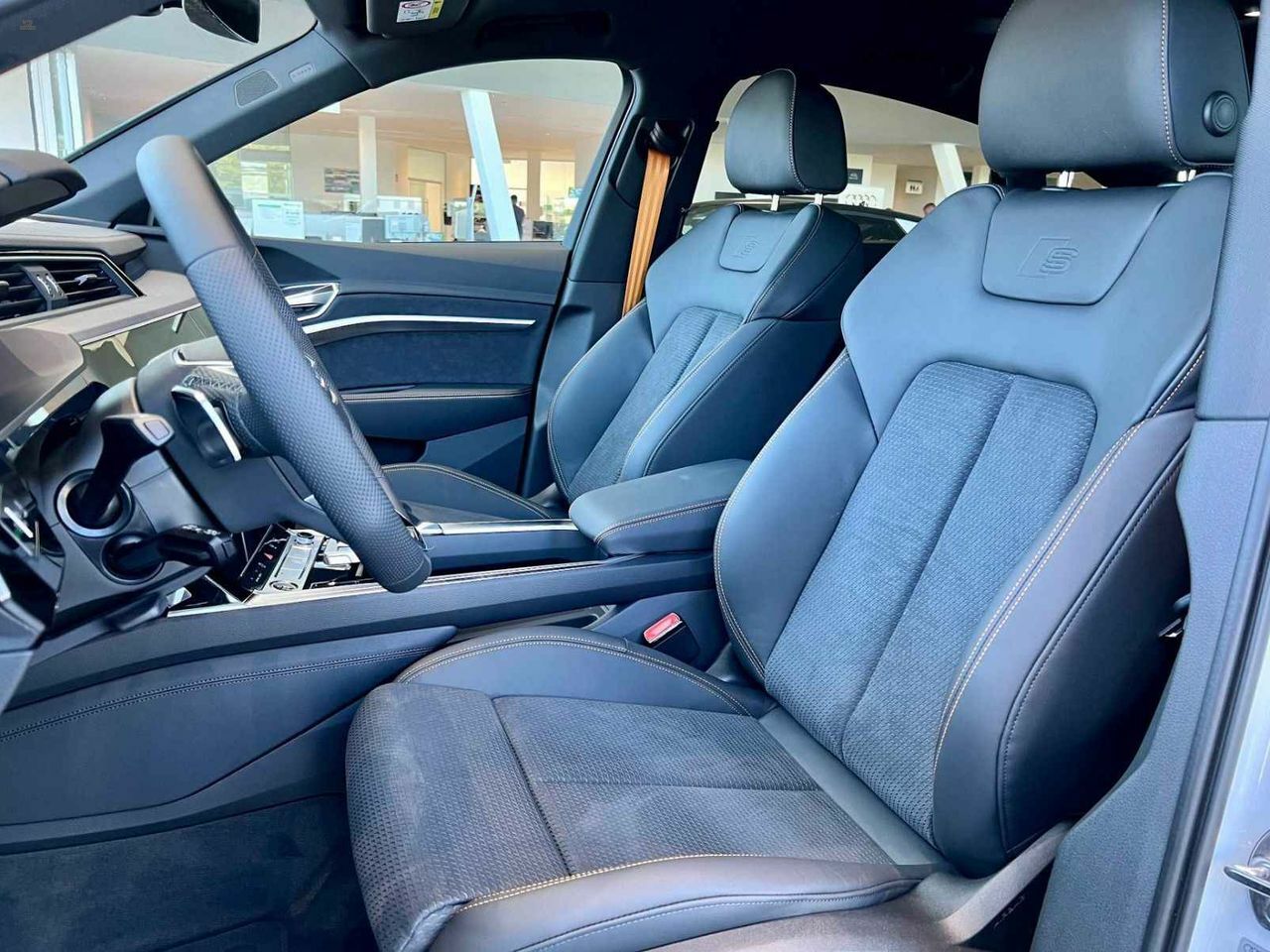 Thumbnail von AUDI E-TRON