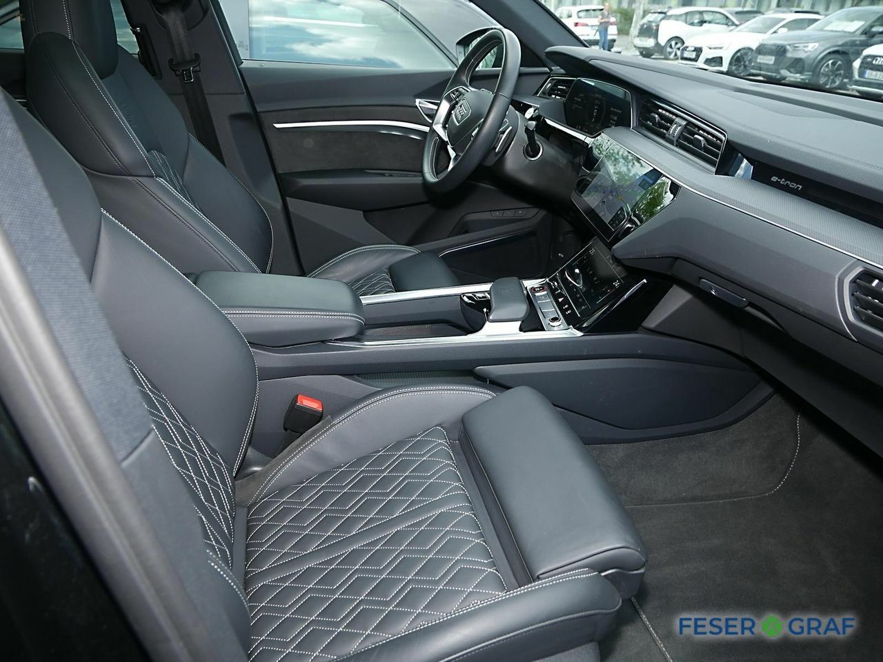 Thumbnail von AUDI E-TRON GT