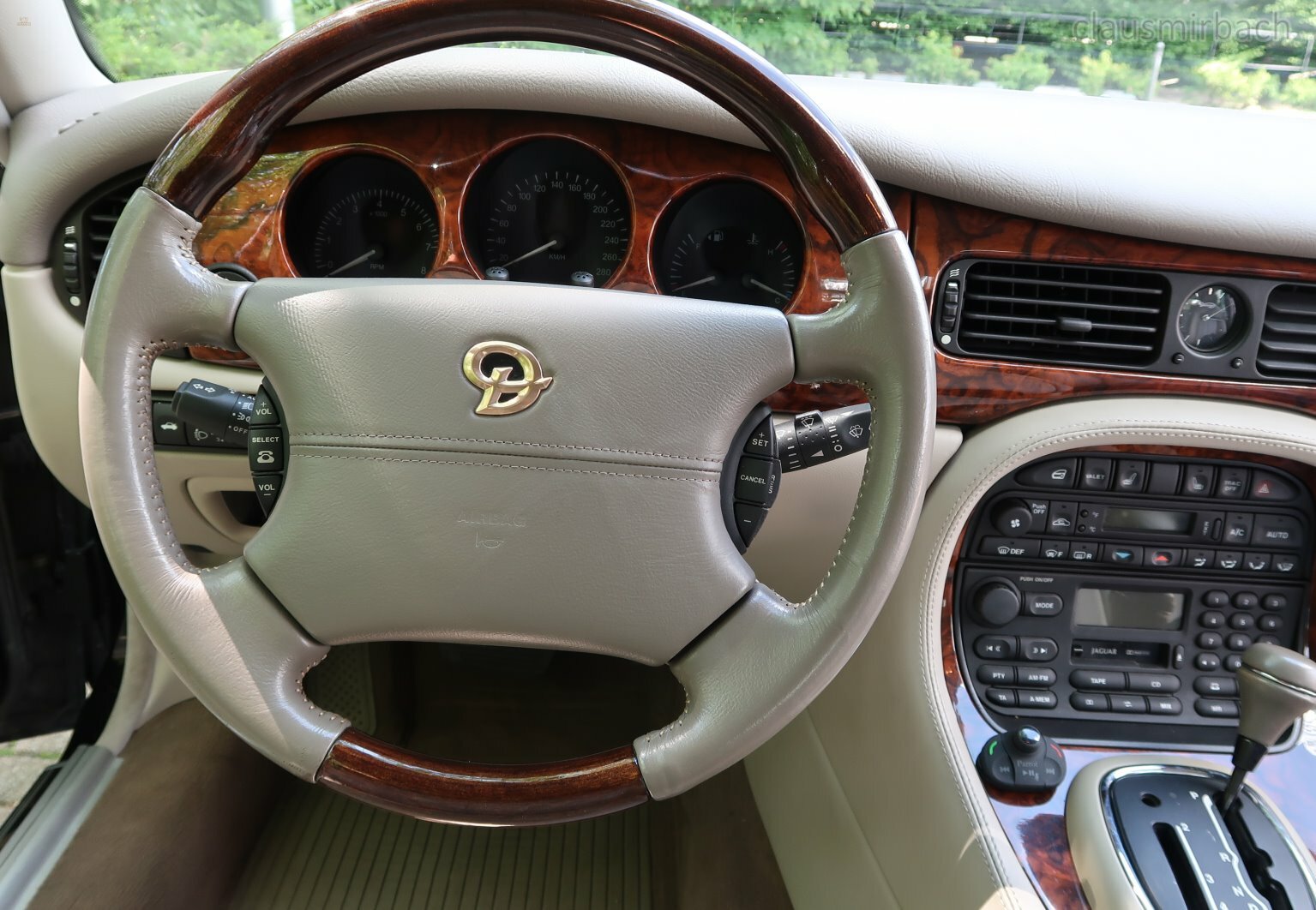 Thumbnail von Jaguar Daimler V8 Uzun Versiyon