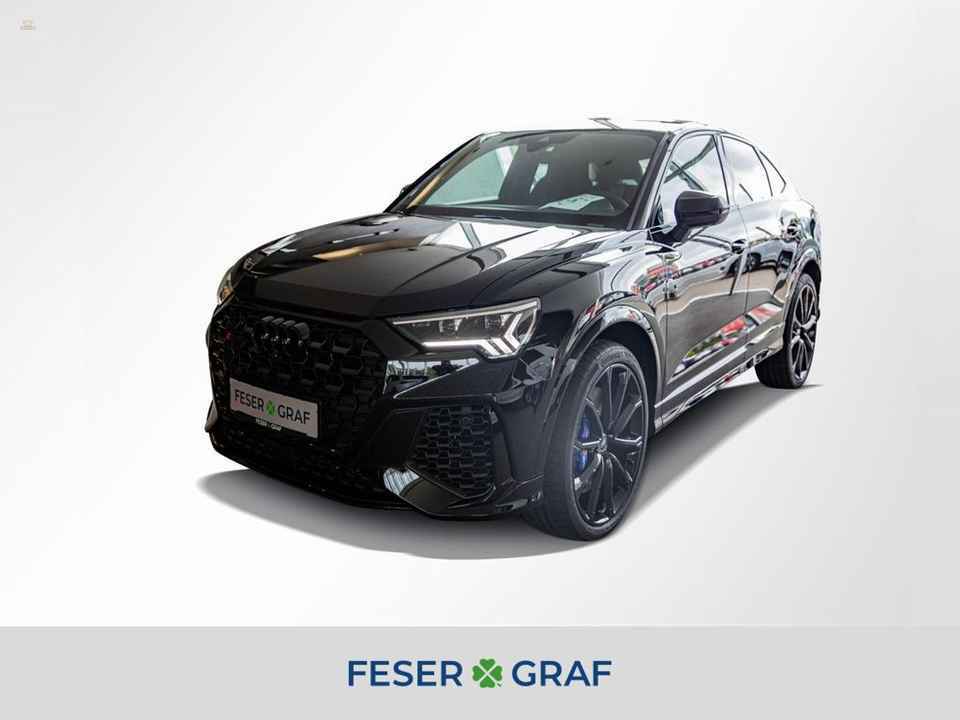 AUDI RS Q3