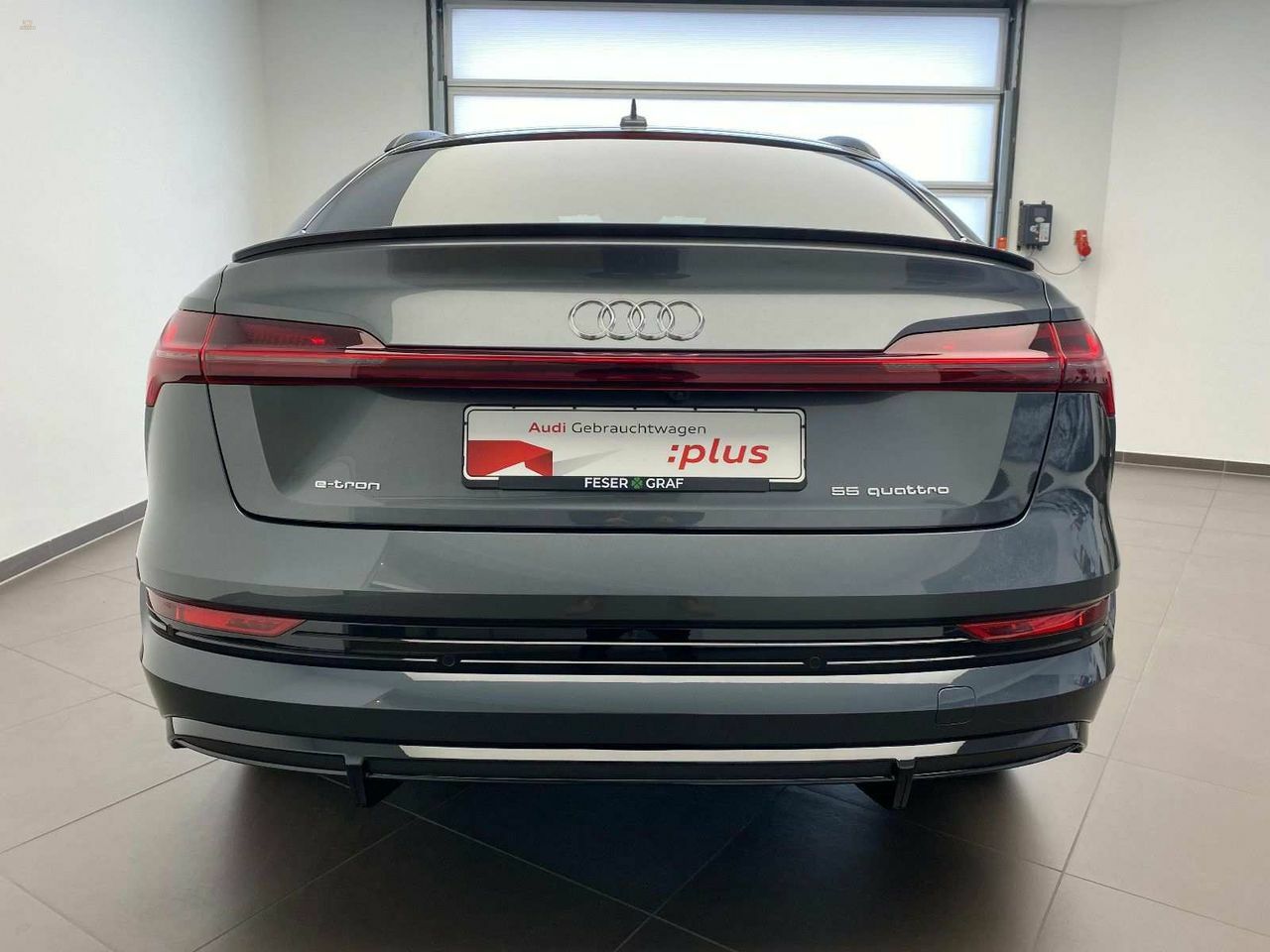 Thumbnail von AUDI E-TRON GT