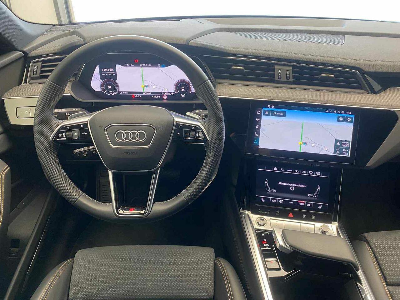 Thumbnail von AUDI E-TRON