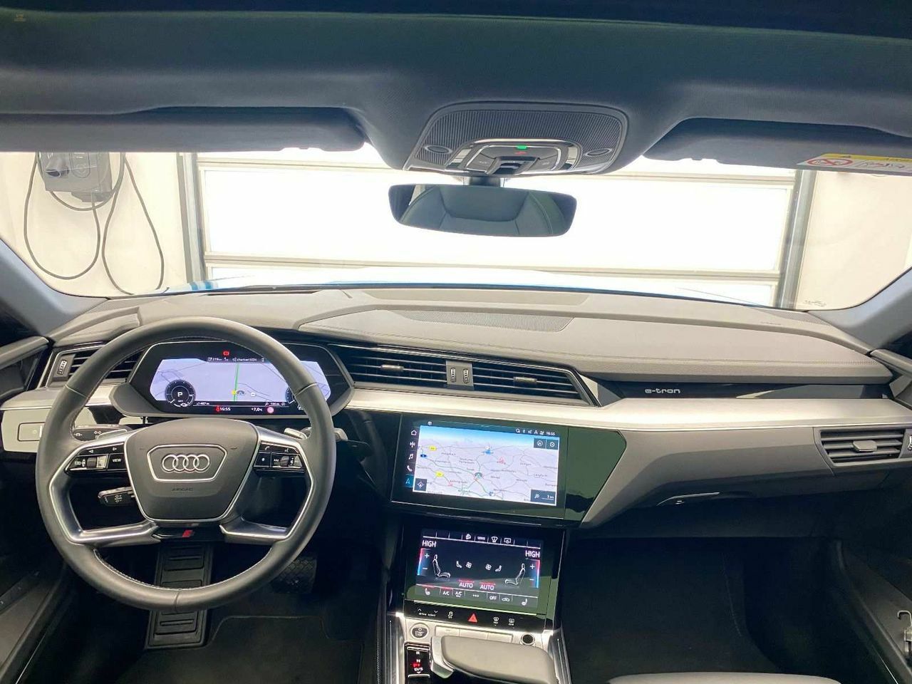 Thumbnail von AUDI E-TRON