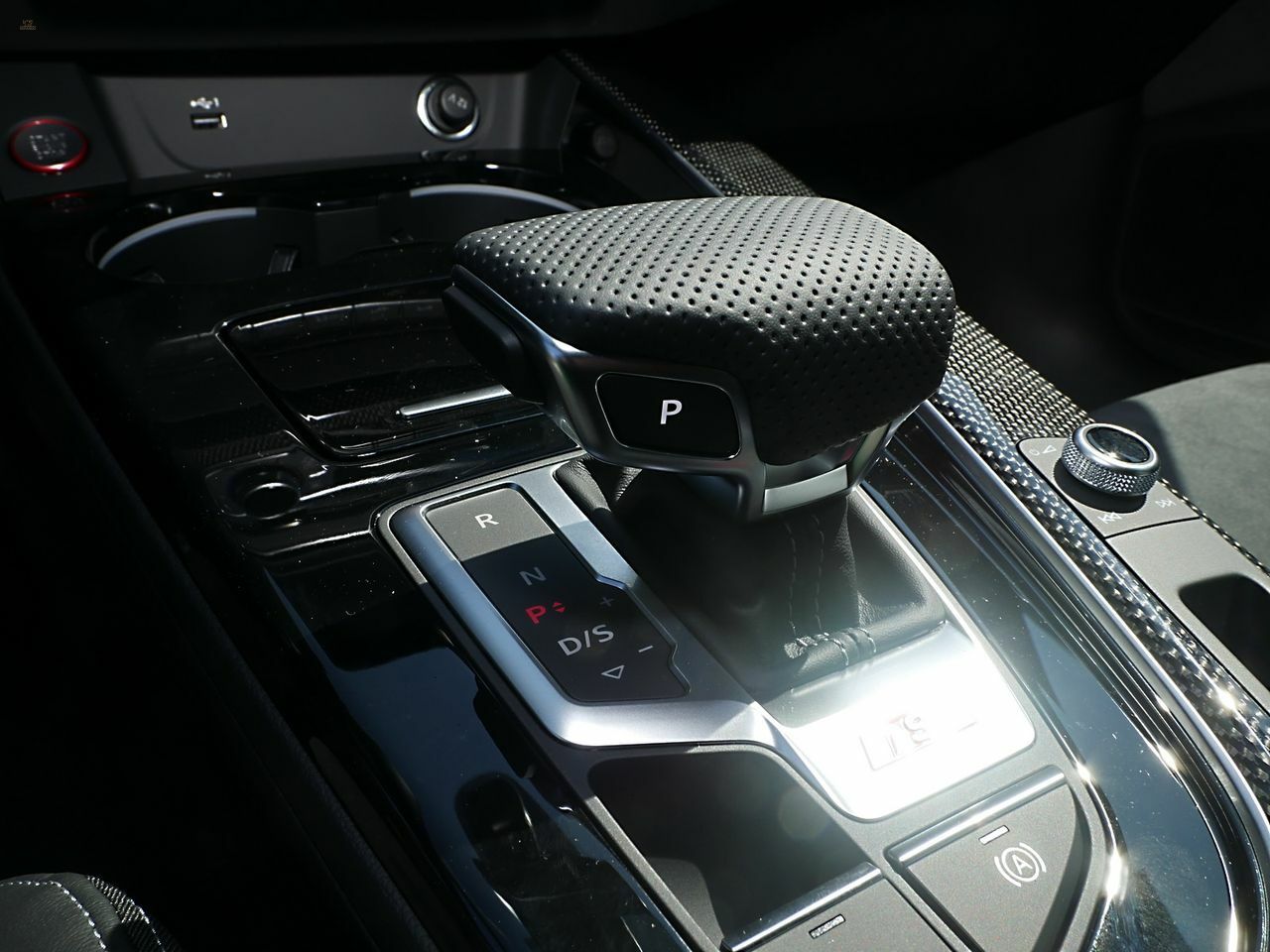 Thumbnail von AUDI S4 AVANT