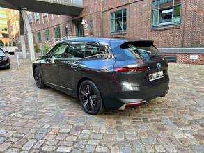 Thumbnail von BMW IX 40 XDrive Panorama-Glasdach