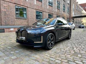 Thumbnail von BMW IX 40 XDrive Panorama-Glasdach