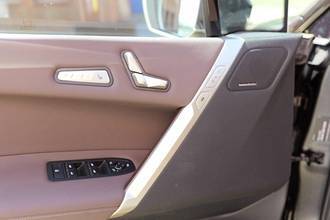 Thumbnail von BMW IX 40 XDrive Panorama-Glasdach