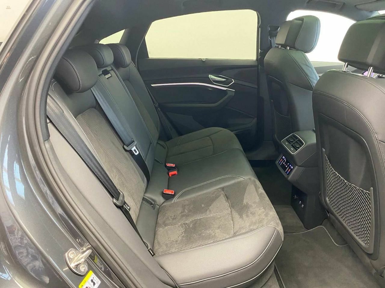 Thumbnail von AUDI E-TRON