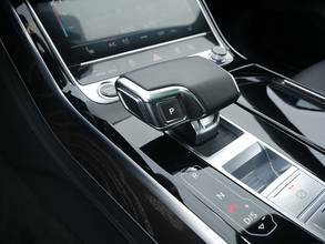 Thumbnail von AUDI A8