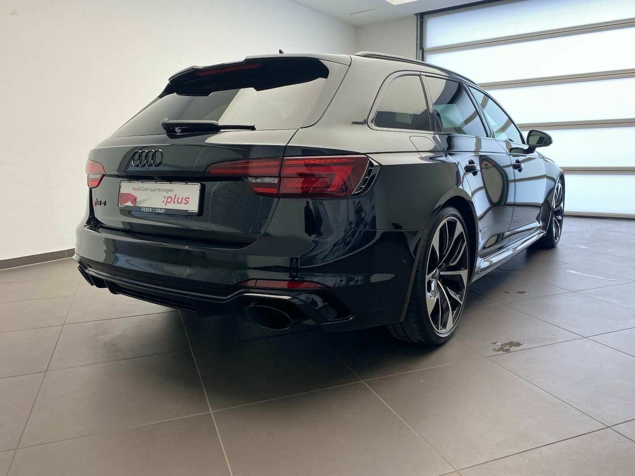 Thumbnail von AUDI RS4 AVANT