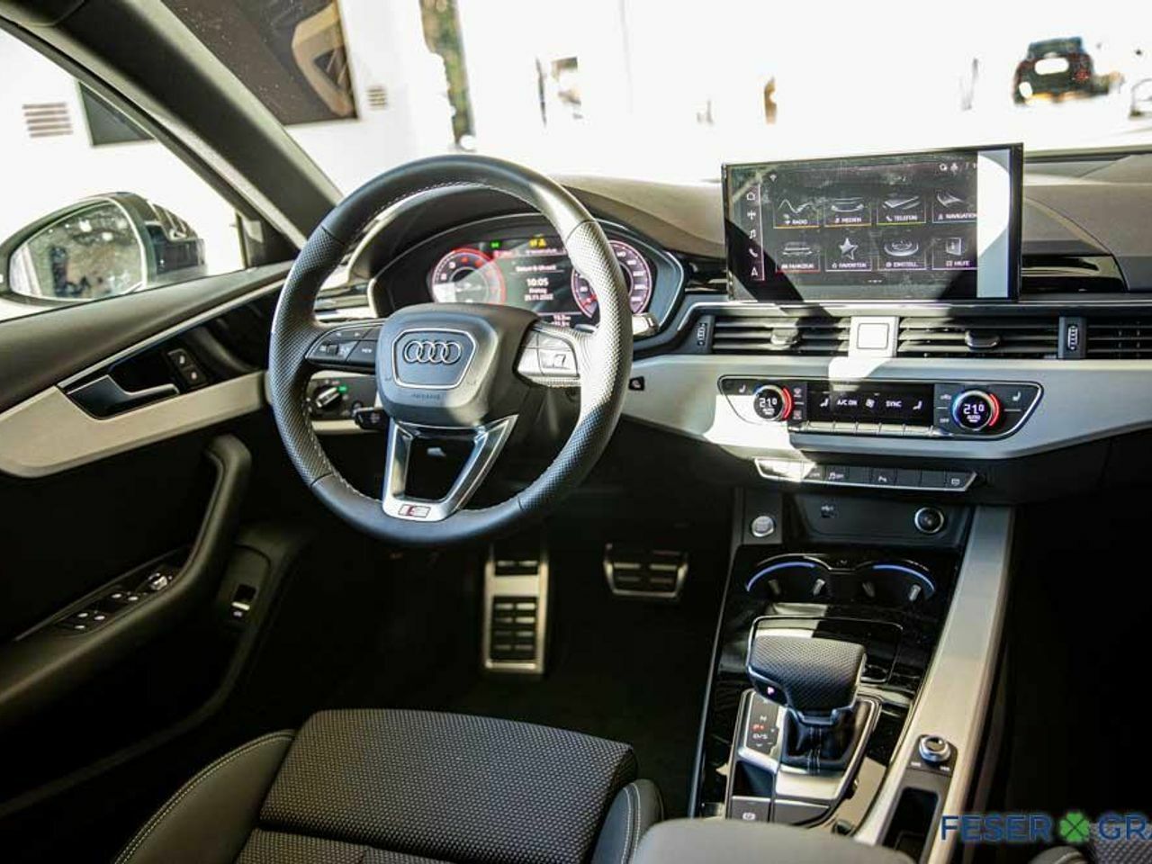 Thumbnail von AUDI A4 AVANT