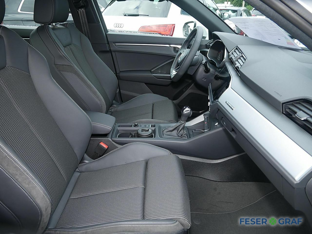 Thumbnail von AUDI Q3