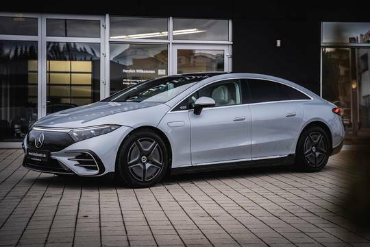 Mercedes-Benz EQS 580 AMG + HYPERSCREEN