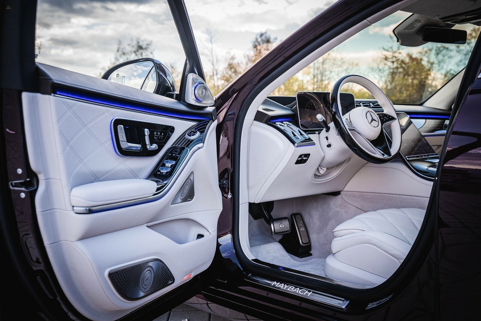 Thumbnail von Maybach S680 4M + 4 SEATS + 4D BURMESTER