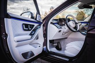 Thumbnail von Maybach S680 4M + 4 SEATS + 4D BURMESTER