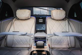Thumbnail von Maybach S680 4M + 4 SEATS + 4D BURMESTER