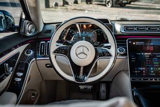 Thumbnail von Maybach S680 4M High End Interior+4 SEATS