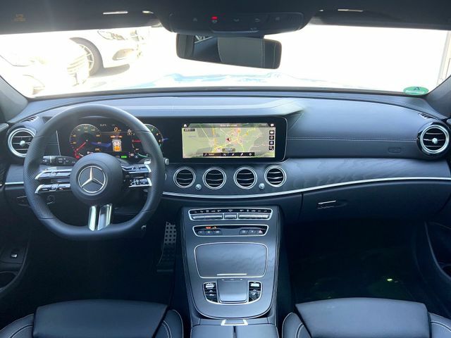 Thumbnail von Mercedes-Benz E 300 de 4M T+AMG Line+360°-Kam+PSD+AHK+Sitzh hi