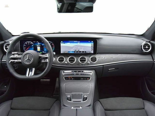 Thumbnail von Mercedes-Benz E 300 de T-Modell+AMG-Line+DISTRONIC+360°-Kamera
