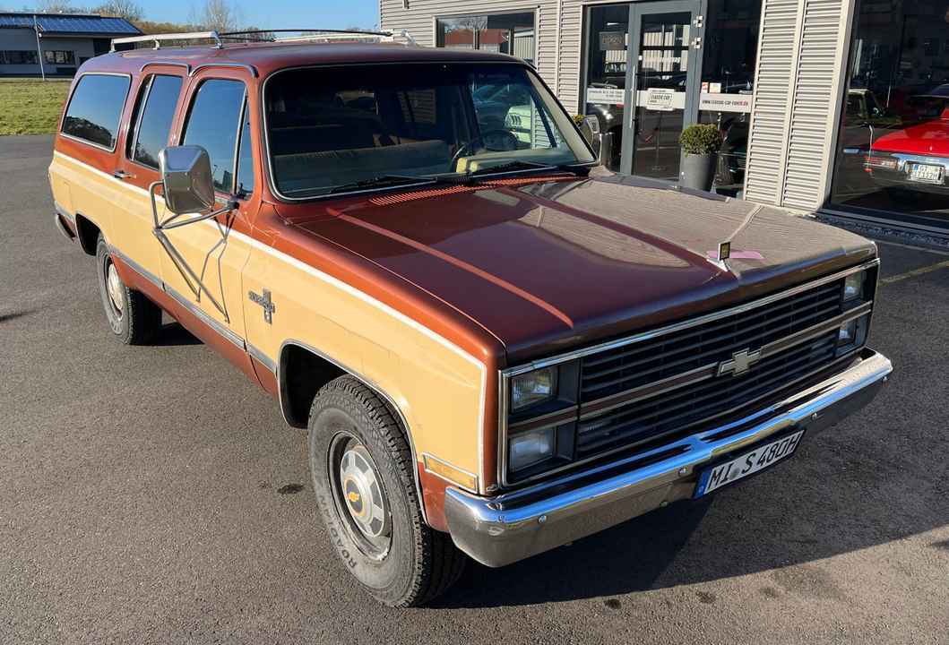 1983 Chevrolet Suburban 454cui Automat LPG Originální stav technická kontrola / Z - povolení
