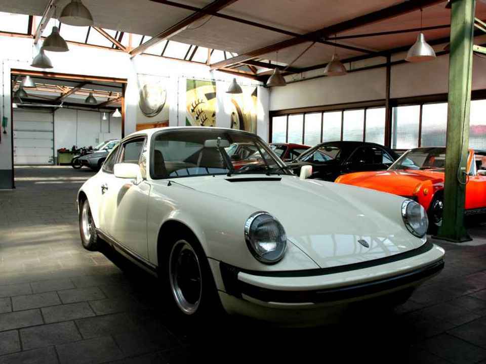 911 SC Coupé, Juli 1981, Chiffonweiß/Leder Braun
