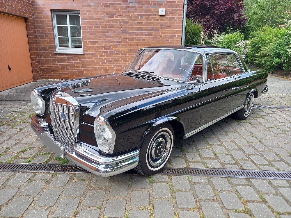 Mercedes Benz 250 SE (W 111 Coupé)