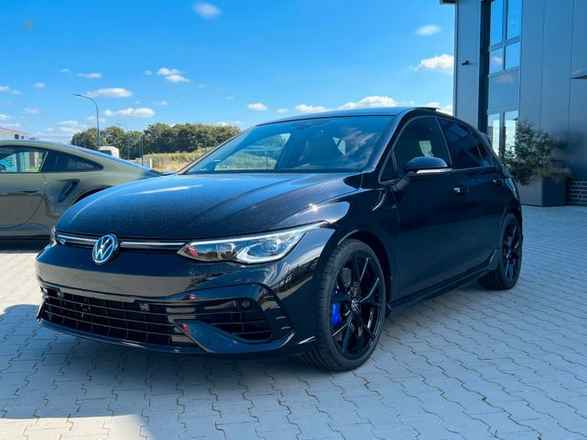 Volkswagen Golf R 4M DSG PANO AKRAPO HUD PERFORMANCE