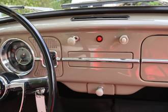 Thumbnail von Volkswagen Käfer 1300, 41.800 км (1966)