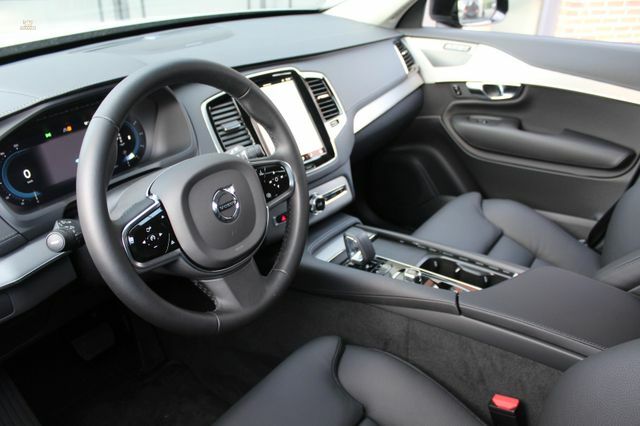 Thumbnail von Volvo XC90 Plus Dark AWD Licht-Paket sofort verfügbar!