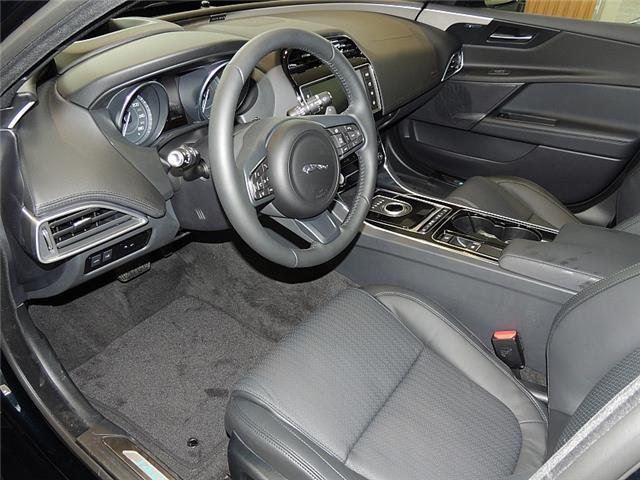 Thumbnail von Jaguar XE 20d Portfolio Aut.