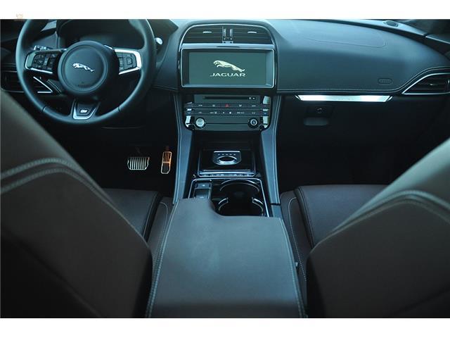 Thumbnail von Jaguar F-Pace S AWD S Aut. S