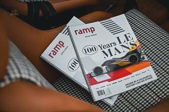 Thumbnail von Porsche 911 2,4l TE Coupé Sportellino dell'olio