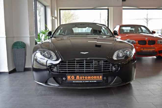 Aston Martin V8 Vantage S Coupe SP10-700W-Kamera-Alcantara