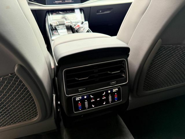 Thumbnail von Audi Q8*55*TFSI*quattro*MEGA*VOLL*AHK*LASER*SOFORT*