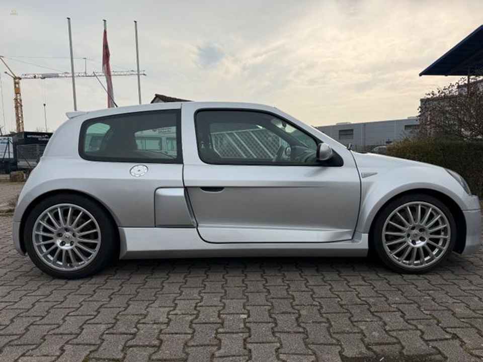 Renault Clio II V6 3.0 Sport Fase 2, solo 41.000 km