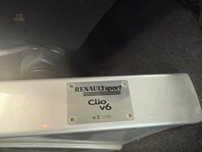 Thumbnail von Renault Clio II V6 3.0 Sport Phase 2, всего 41 тыс. км
