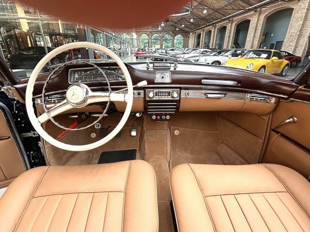 Thumbnail von Mercedes-Benz 220S Cabriolet - seulement 213 km. depuis une restauration complète