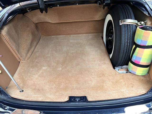 Thumbnail von Mercedes-Benz 220S Cabriolet - seulement 213 km. depuis une restauration complète