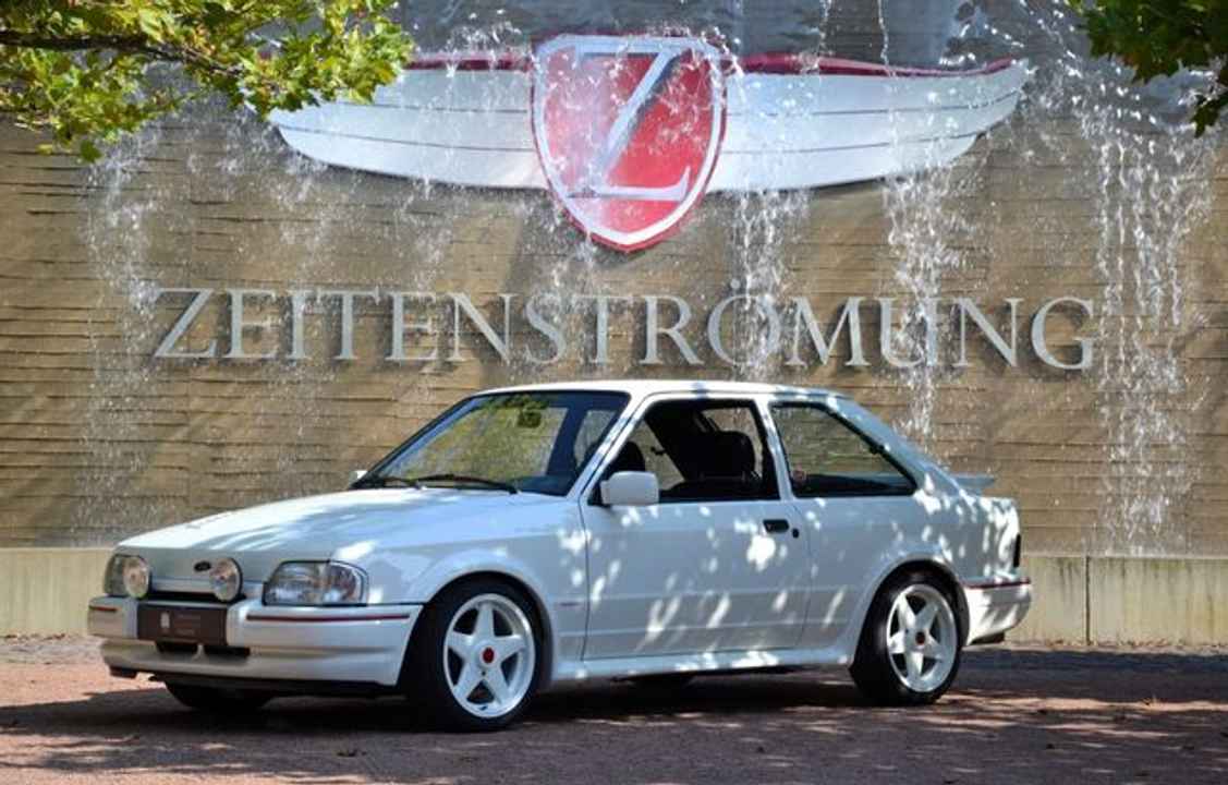 フォード・エスコートRSターボ