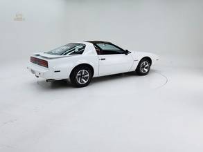 Thumbnail von Pontiac Firebird '90