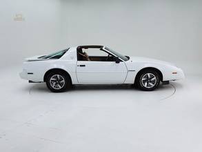 Thumbnail von Pontiac Firebird '90