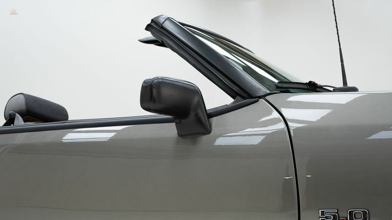 Thumbnail von Ford Mustang Convertible V8 '91