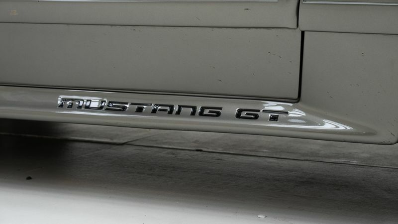 Thumbnail von Ford Mustang Convertible V8 '91