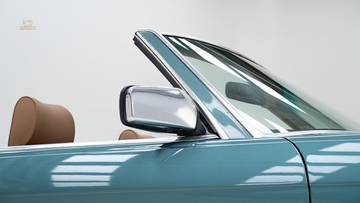Thumbnail von Mercedes-Benz 560 SL '87