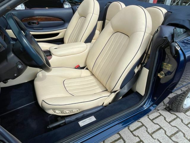 Thumbnail von Aston Martin DB7 Volante -dt.- 2.Hd. - AM Serviceheft- TOP