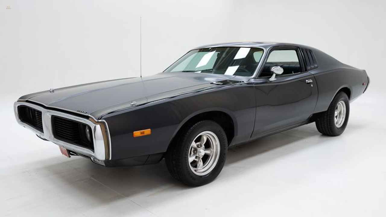 Dodge Charger 2-door hardtop coupe V8 '74