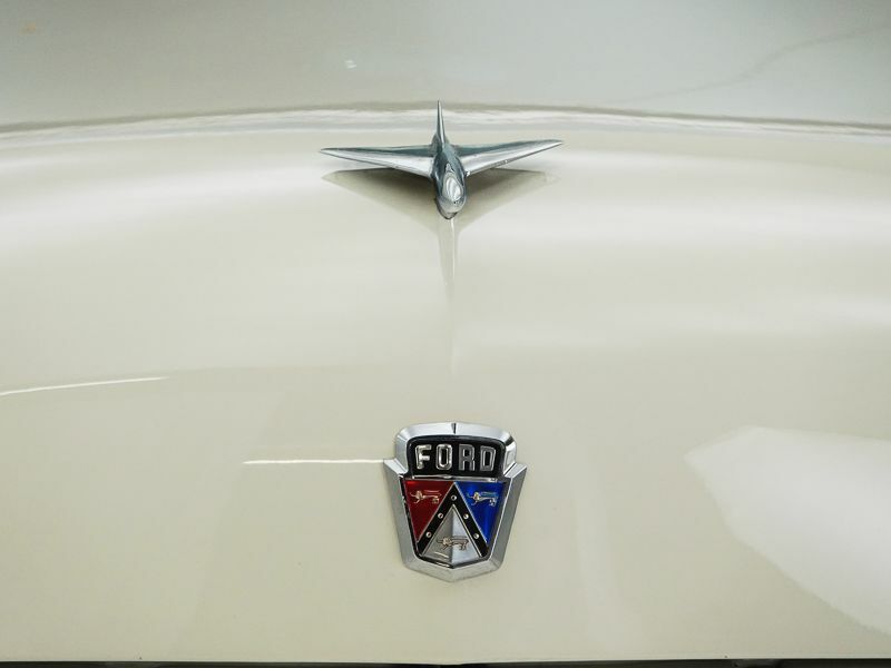 Thumbnail von Ford Victoria Crestline V8 '54