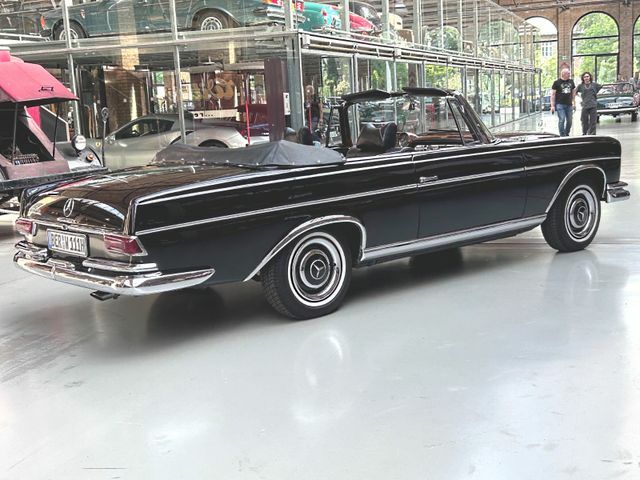 Thumbnail von Mercedes-Benz 220 SE Cabriolet - livraison initiale allemande, top !
