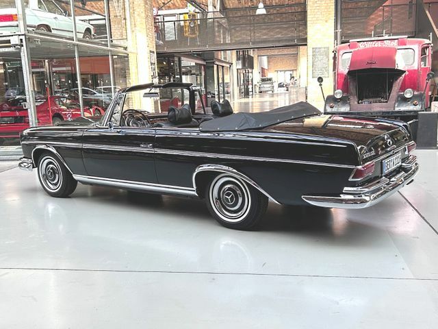 Thumbnail von Mercedes-Benz 220 SE Cabriolet - livraison initiale allemande, top !