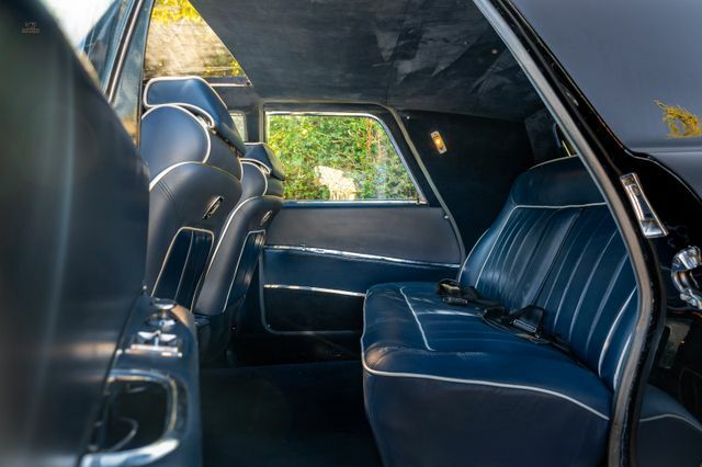 Thumbnail von Other Stutz Duplex Blackhawk Sedan | 1 von 2